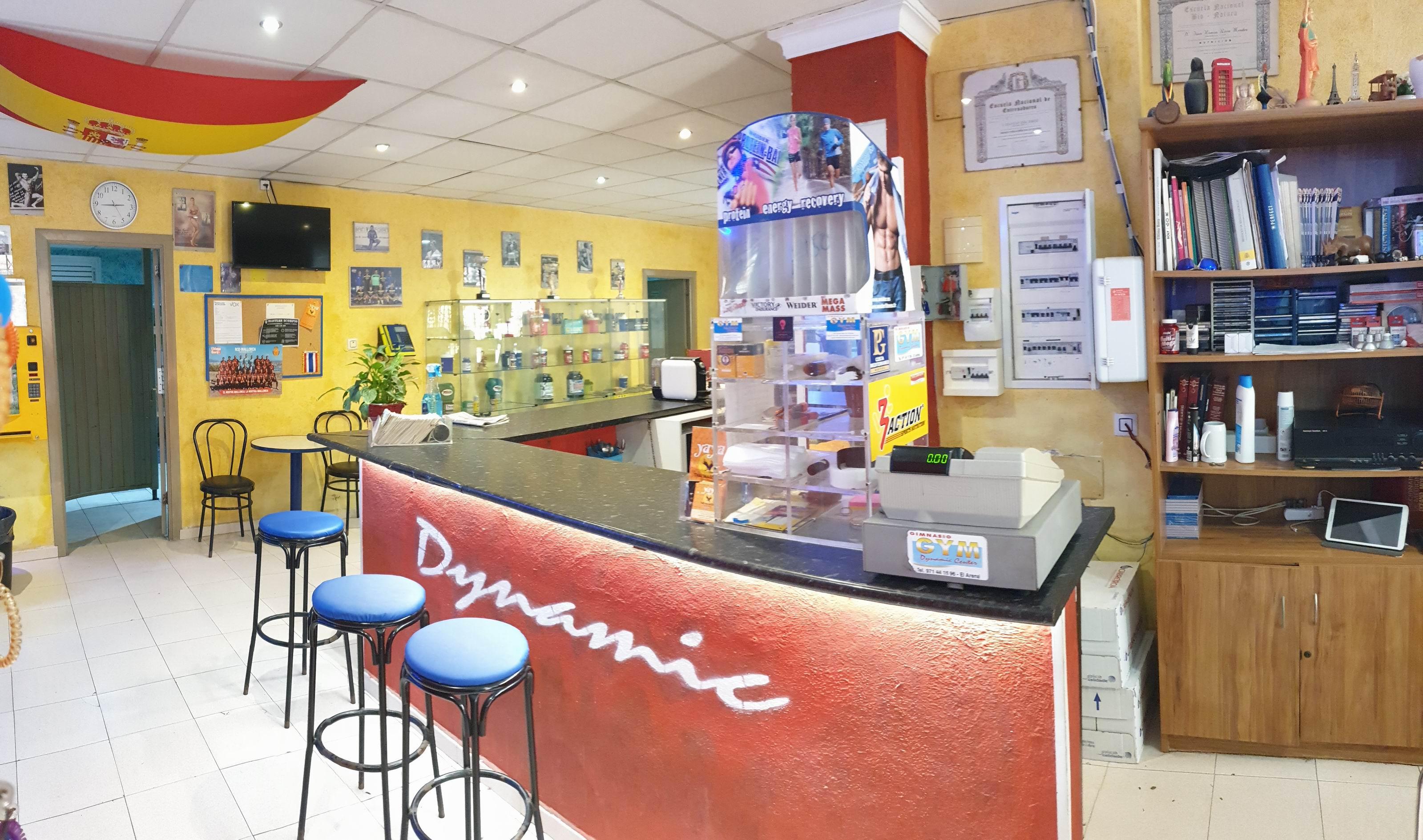 Sâ€™Arenal: Gran Local Comercial con Negocio en Funcionamiento - Image# 8