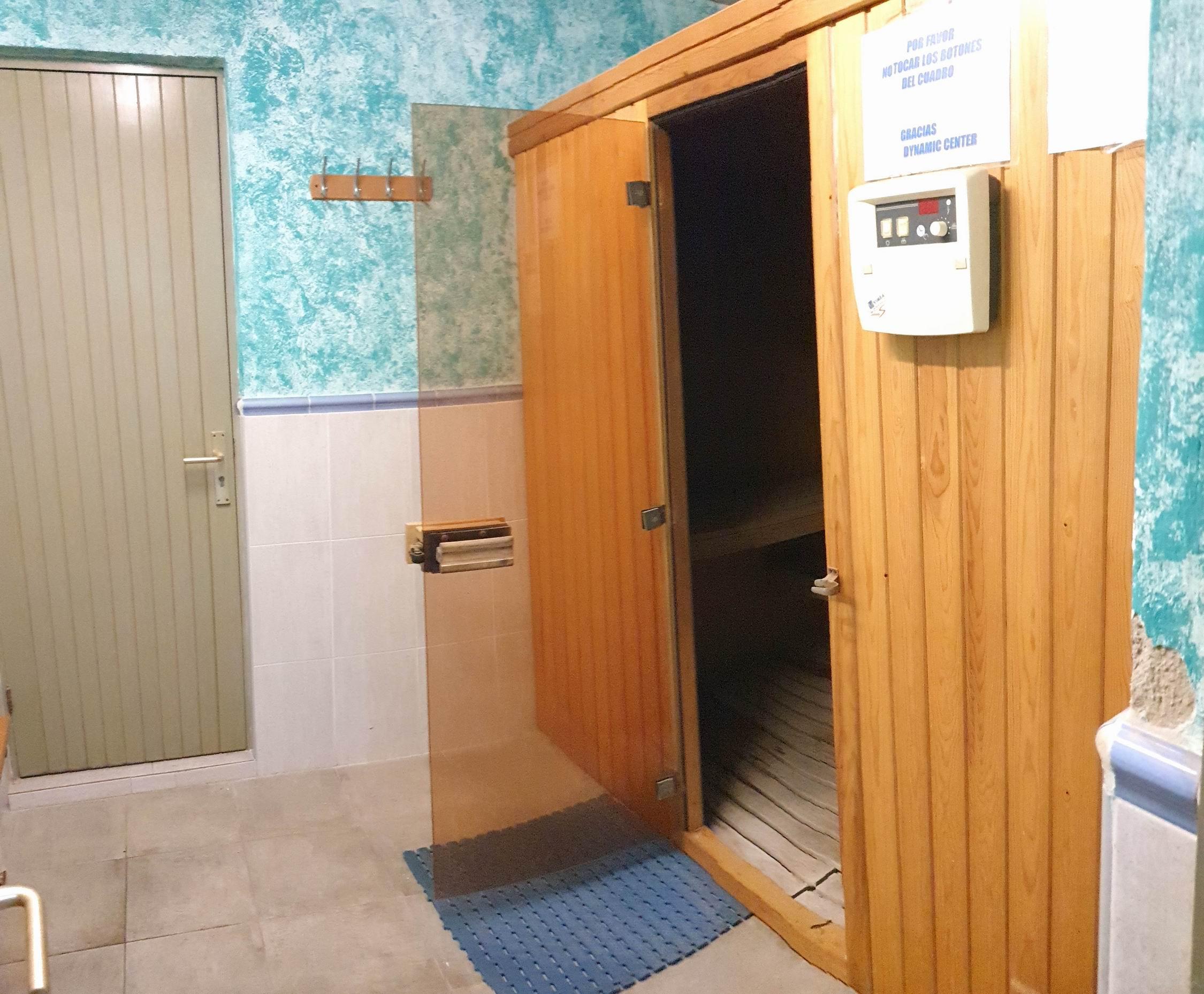 Sâ€™Arenal: Gran Local Comercial con Negocio en Funcionamiento - Image# 16