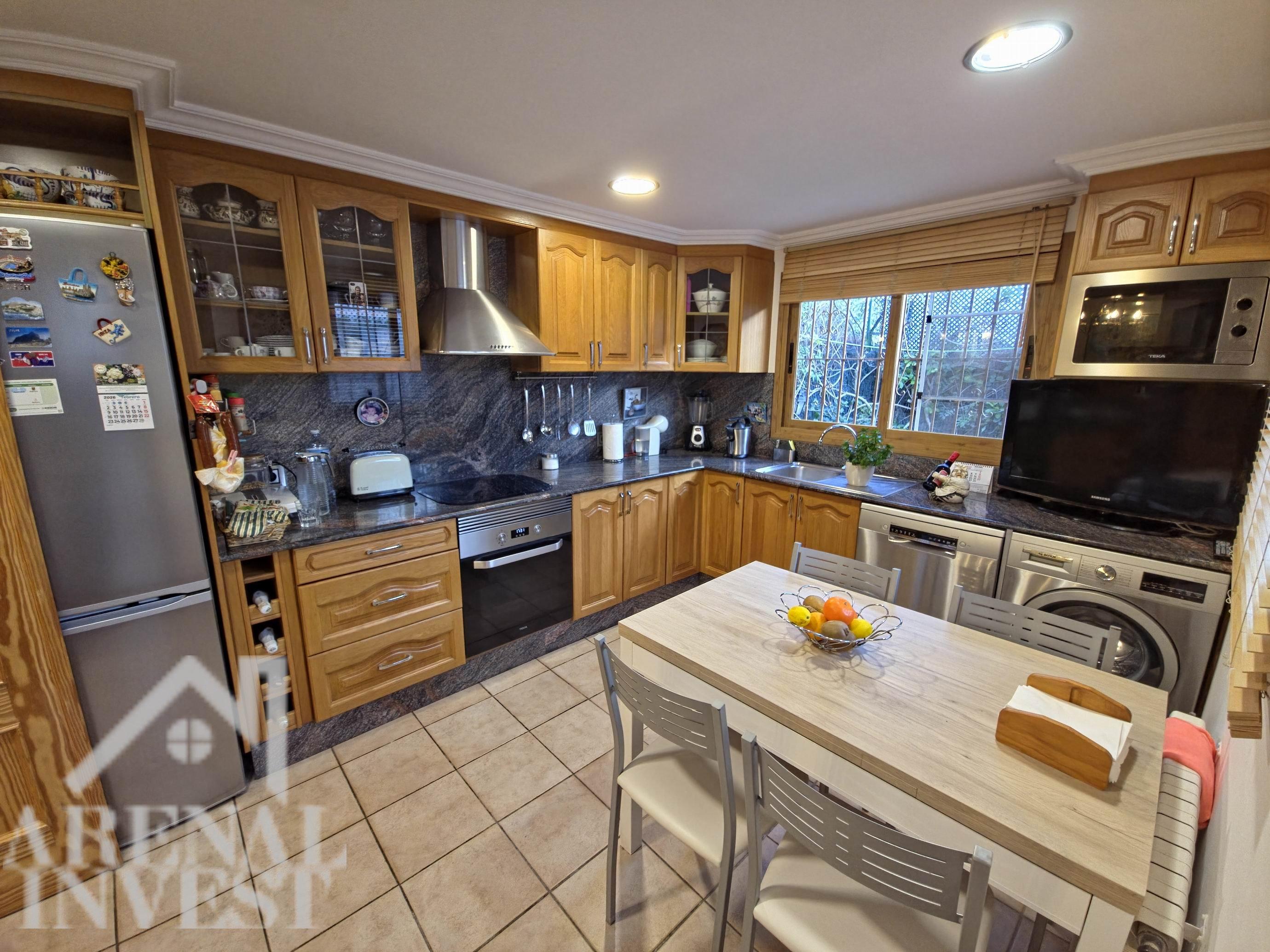 Son Sardina: Gran Chalet Adosado Totalmente Reformado - Image# 8